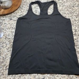 Black lululemon tank